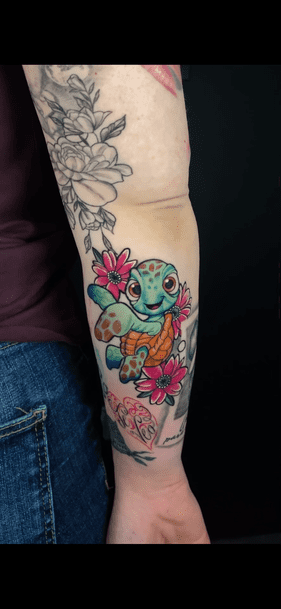 Tatuaje tortuga nemo anime