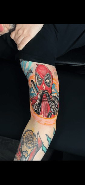 Tatuaje Deadpool anime